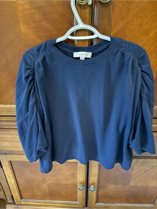 LOFT Tops - LOFT Navy Puff-Sleeve 3/4 Sweatshirt
